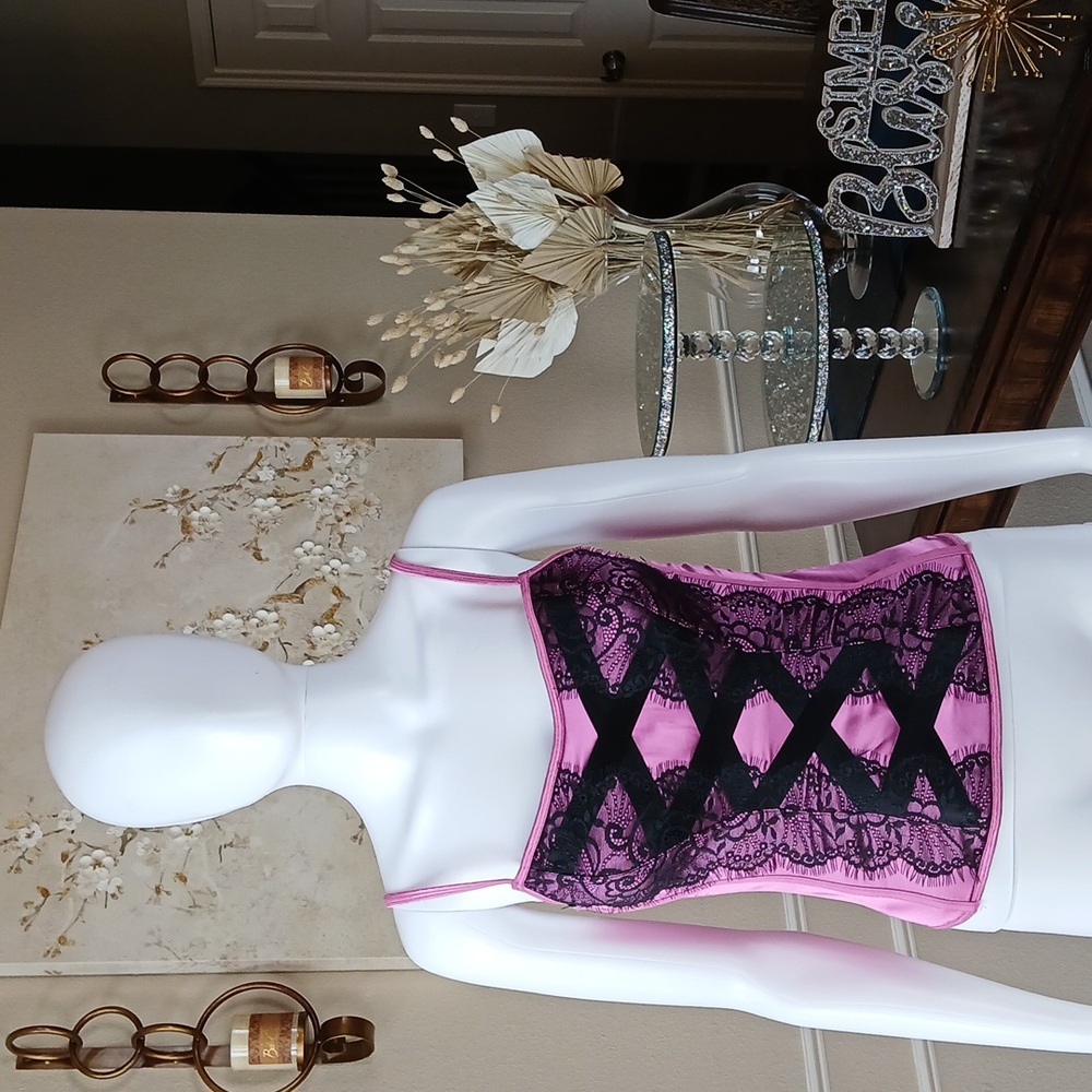 Victoria's Secret Women's Black And Pink Laceup Super Sexy Corset Top. Size S